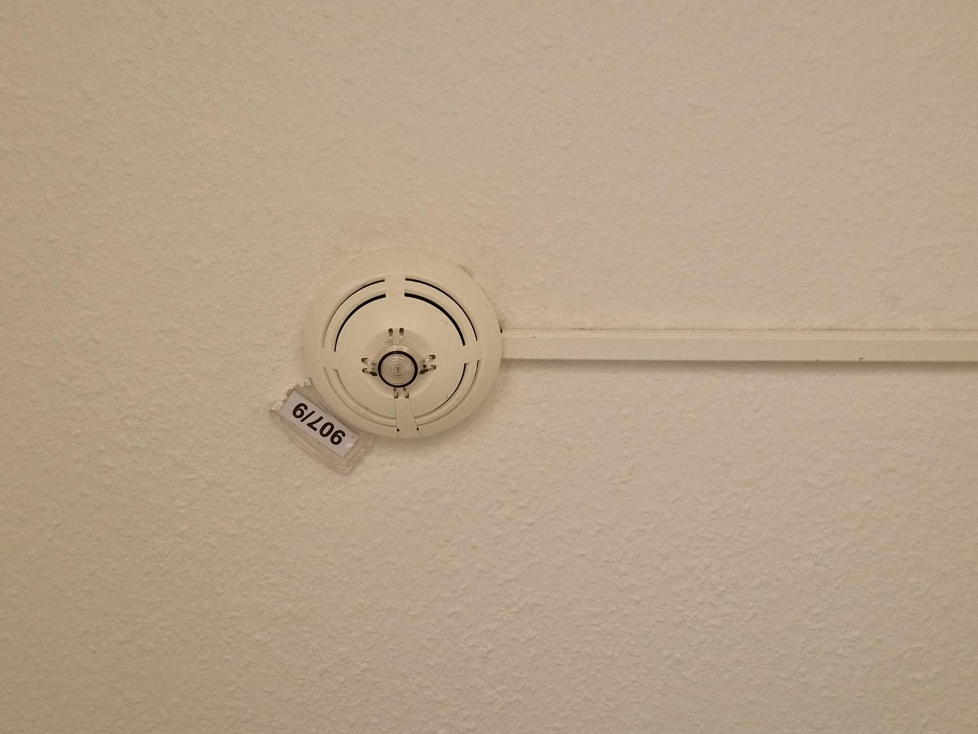 Zentrale Und Komfortable Wohnung لبسيا المظهر الخارجي الصورة